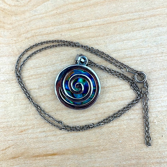 Reversible Abalone Silver Necklace - Picture 4 of 5
